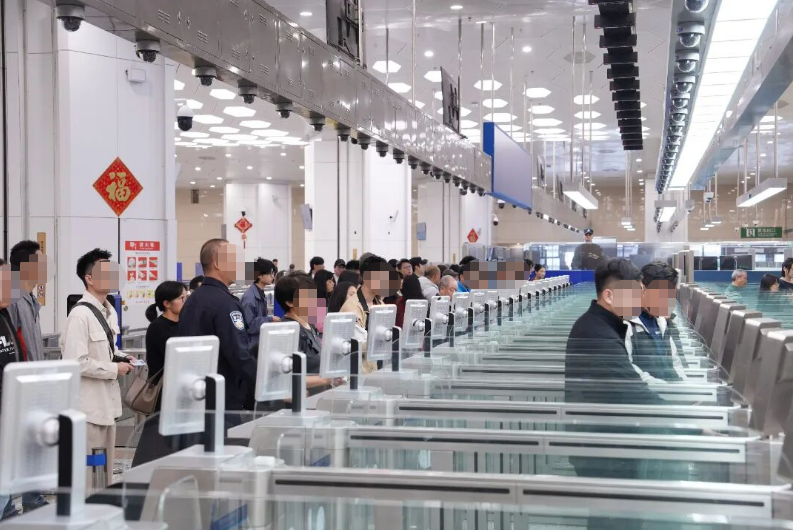 横琴口岸2025年客流车流双创新高 横琴口岸2025年客流车流双创新高